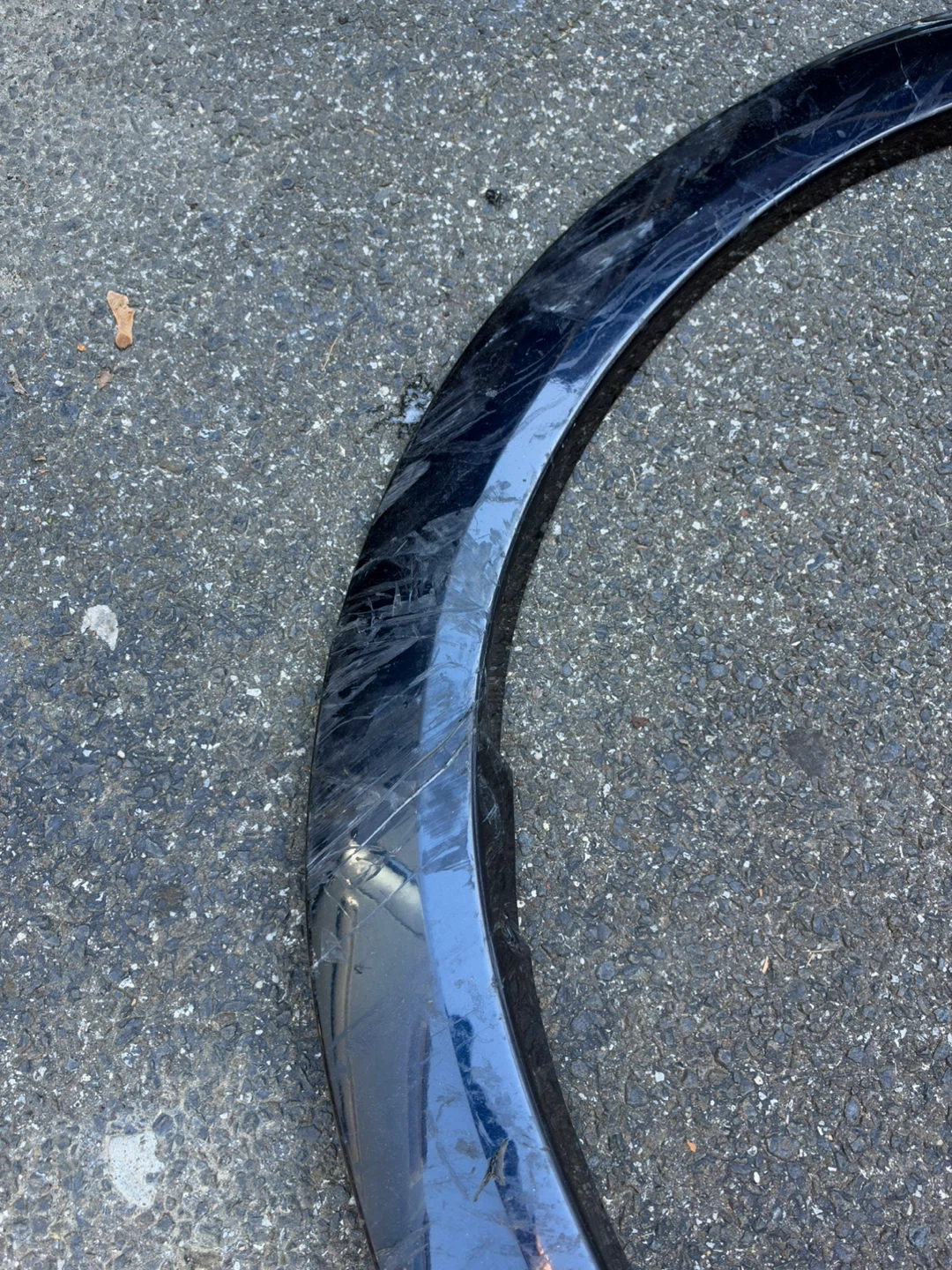 2017 infinity q80 passenger side Wheel Arch Molding - photo 2