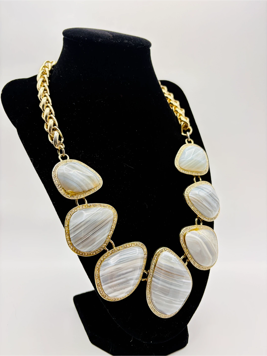 Banana Republic Statement Necklace - photo 2
