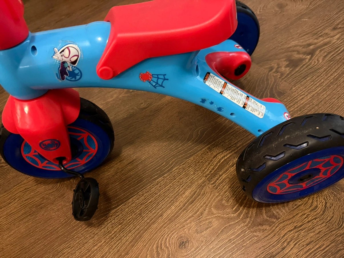 Marvel Spidey and His Amazing Friends Tricycle