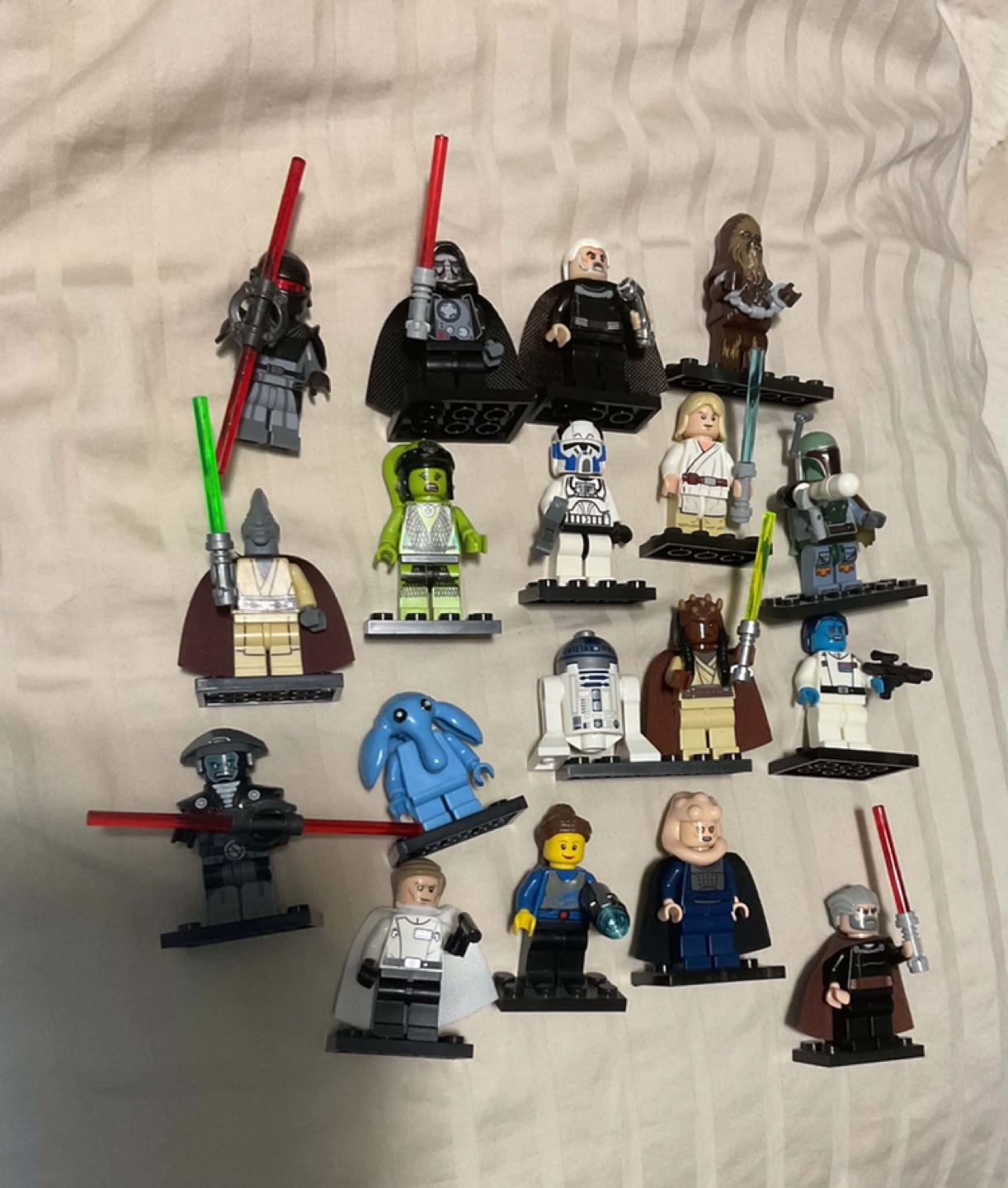 Set of 16 LEGO Star Wars Minifigures