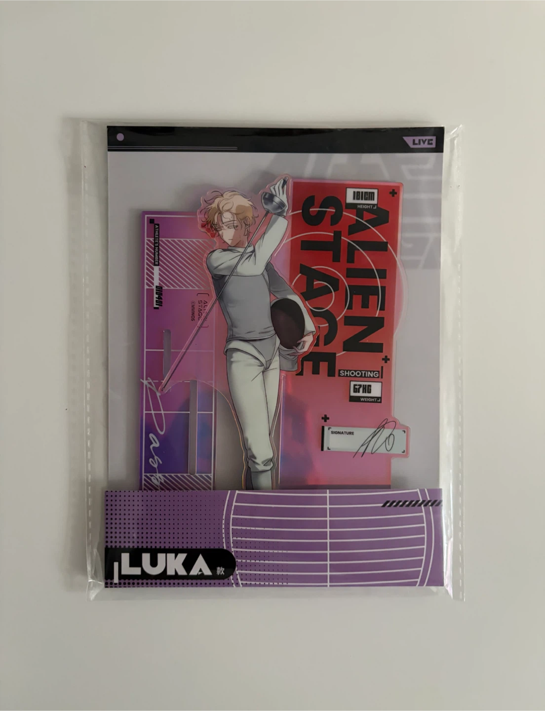 luka alnst standee
