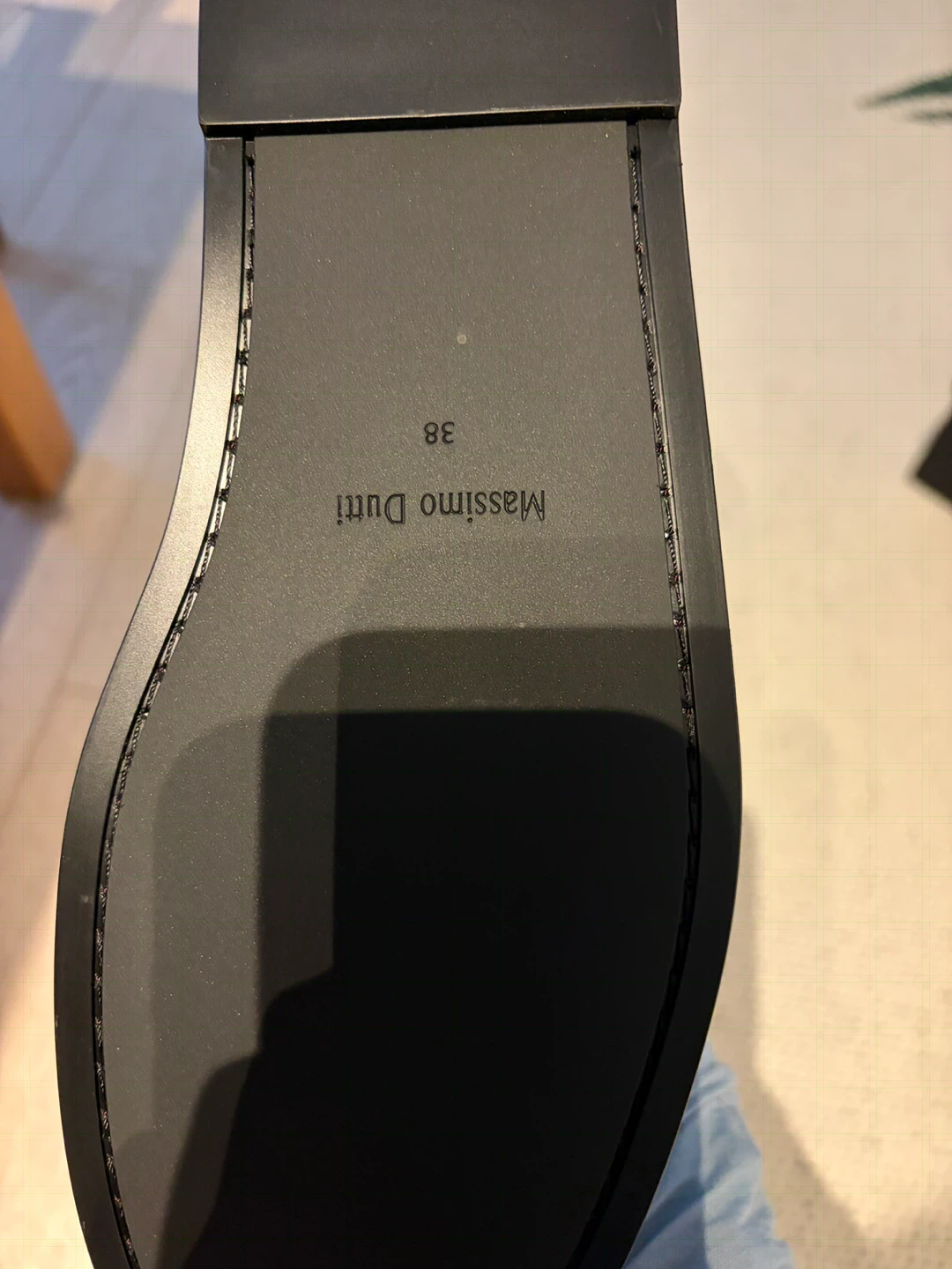 Brand new Massimo Dutti black leather loafers size 38 - photo 2