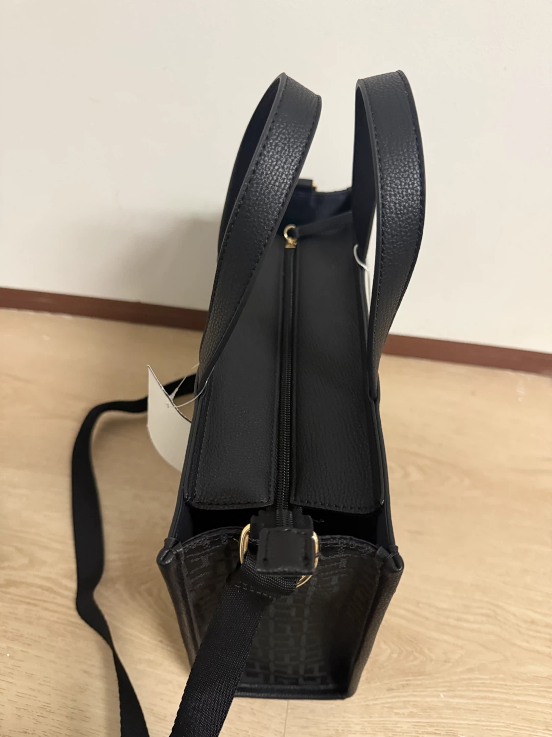 Tommy Hilfiger Monogram Tote Bag - photo 3