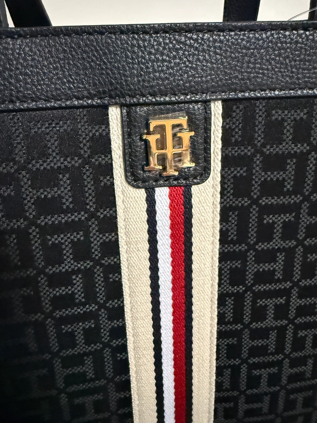 Tommy Hilfiger Monogram Tote Bag - photo 4
