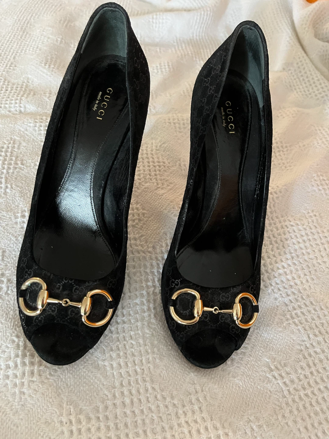Gucci black suede GG logo peep-toe heels - photo 2