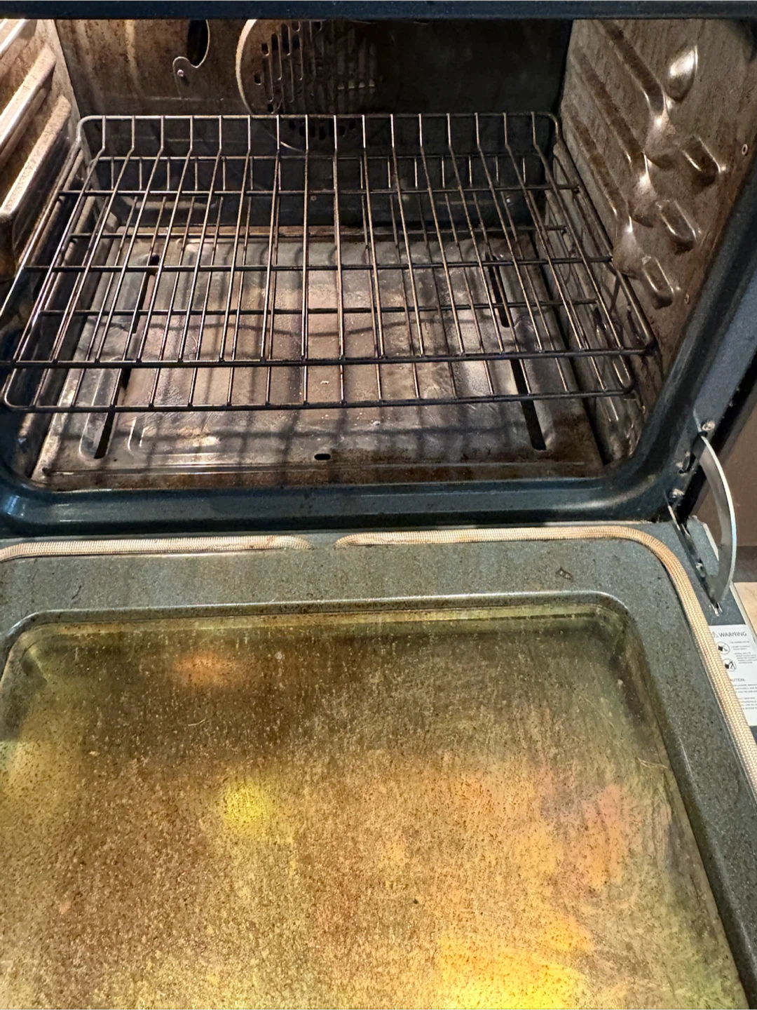 GE Stainless Steel Gas Range - photo 2
