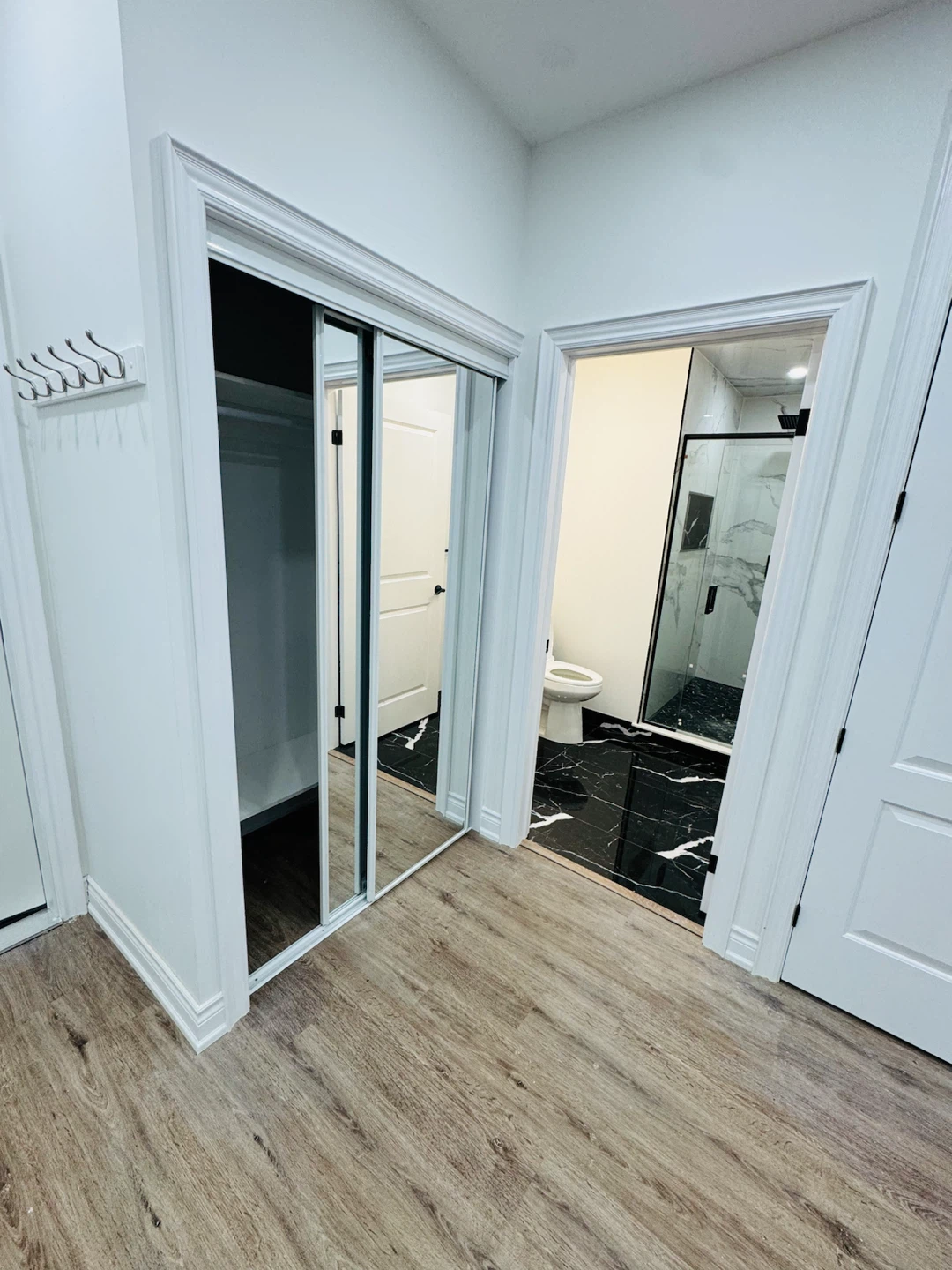 2 bedroom Basement for Lease in. Vaughan