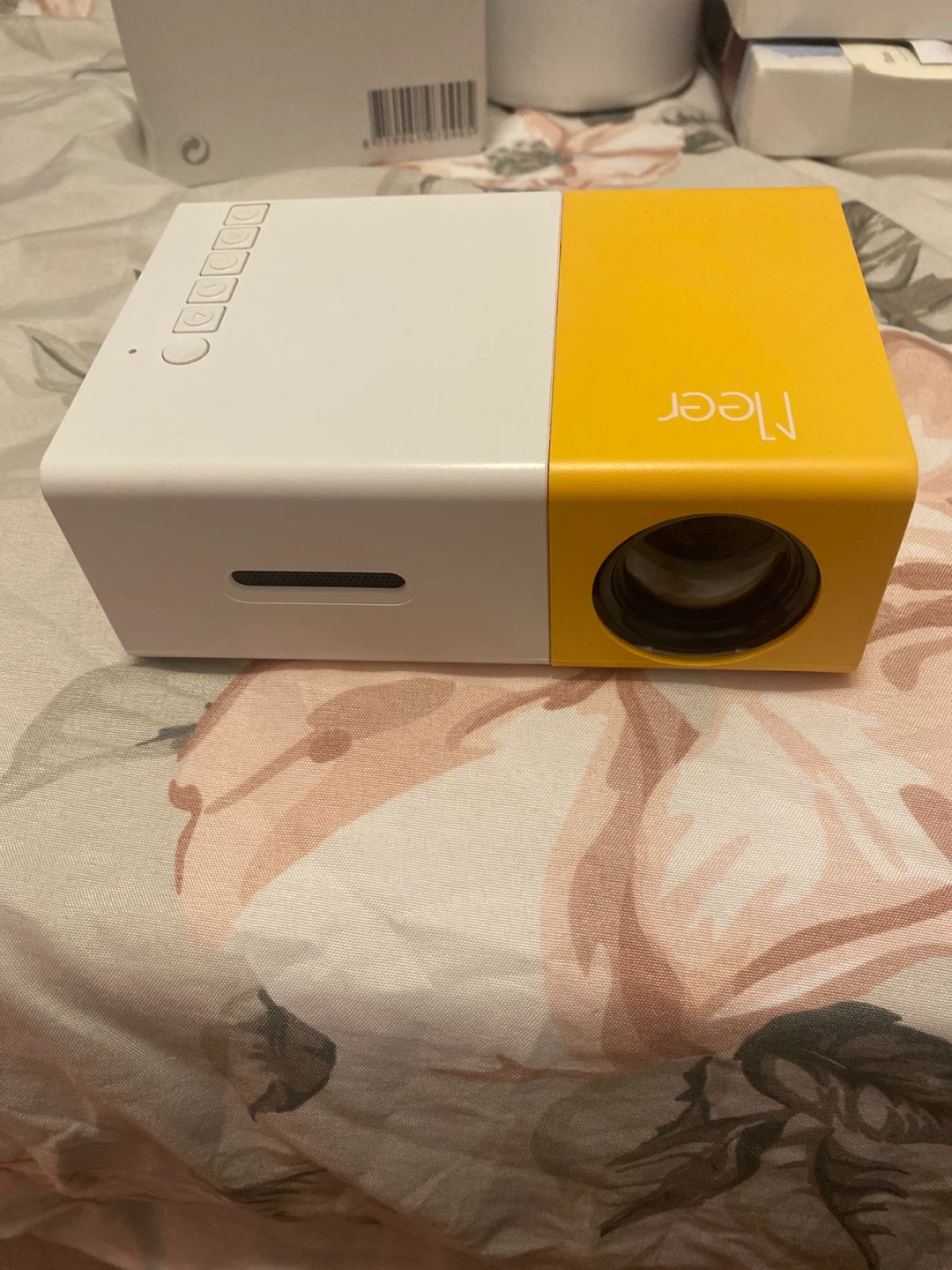 Mini LED Projector - photo 2