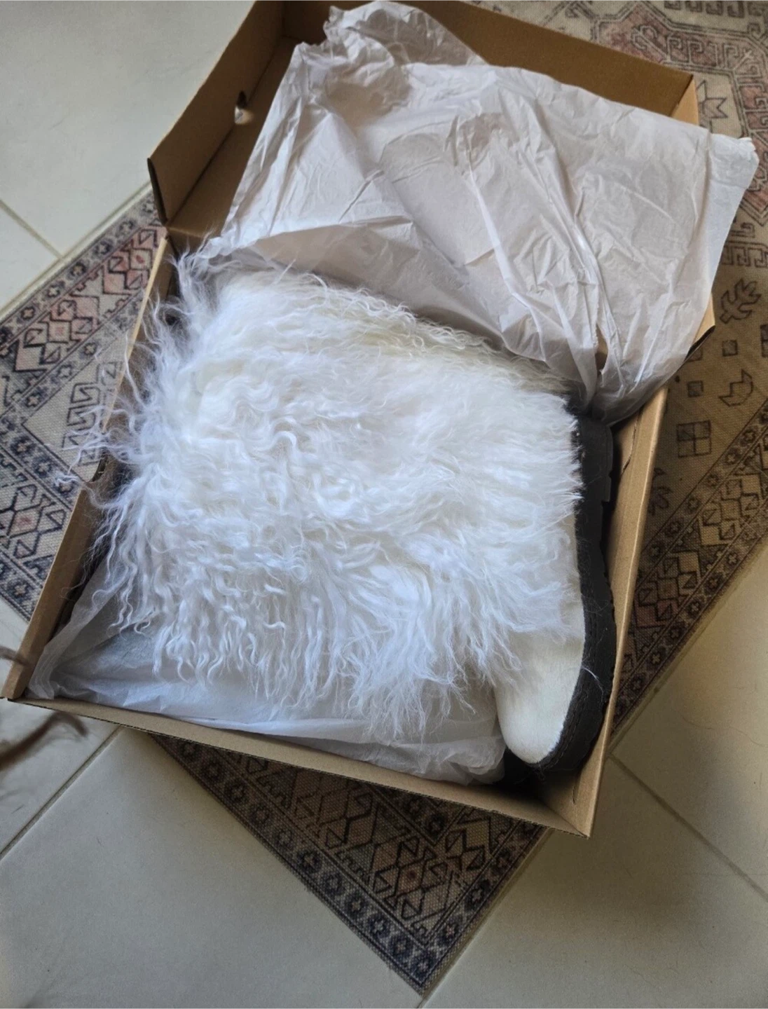 Bearpaw White Sheepskin Boots - Size 7