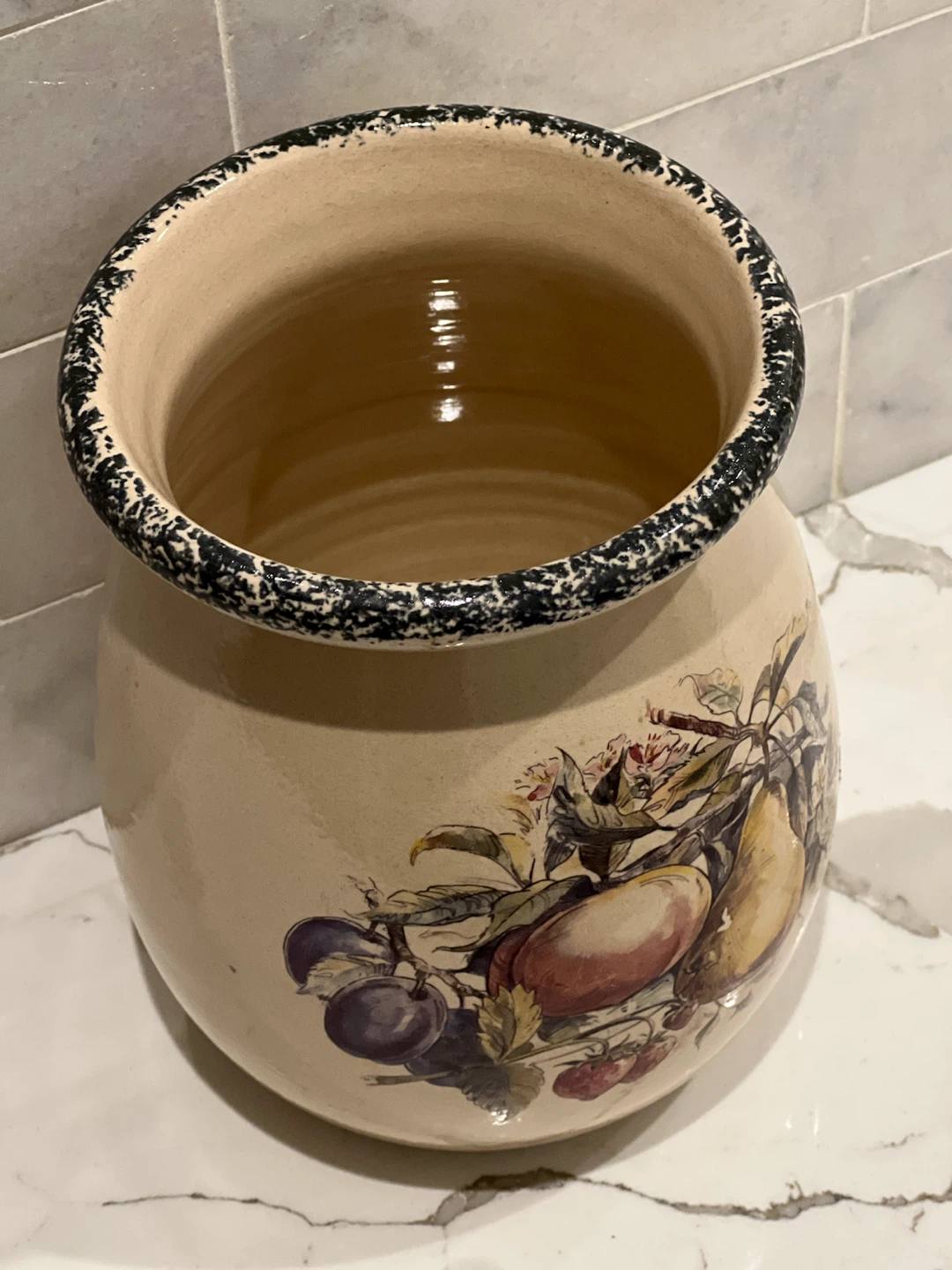 1995 Casey Pottery Handcrafted Fruit Stoneware Utensil Holder - photo 3