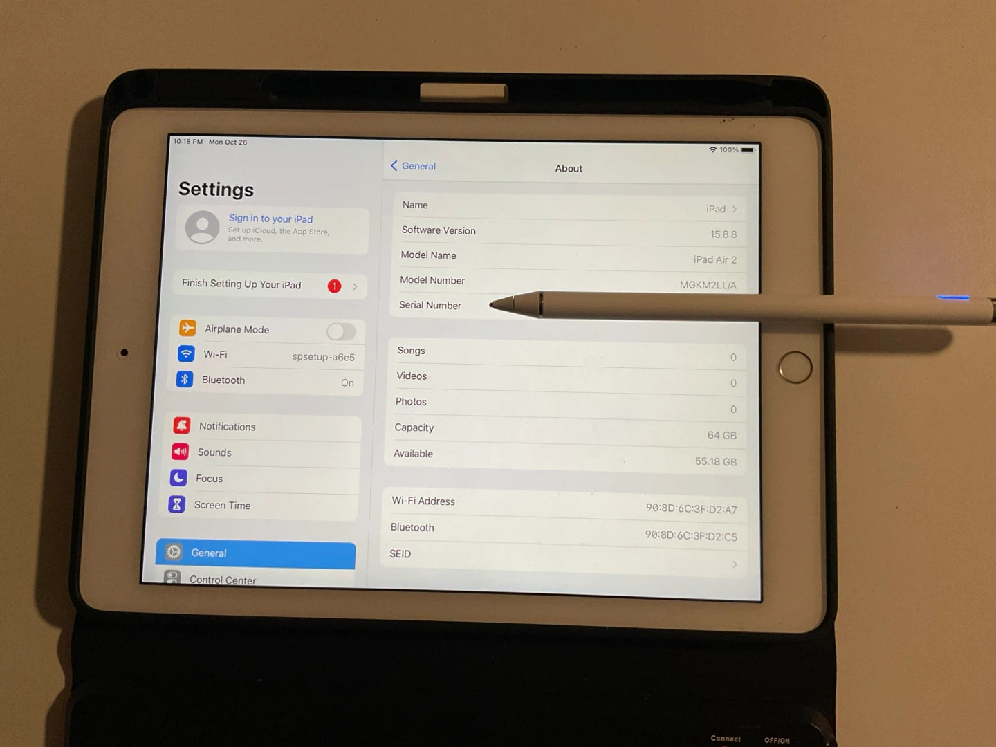 Apple iPad Air 2 64GB with Keyboard Case and Stylus - photo 5