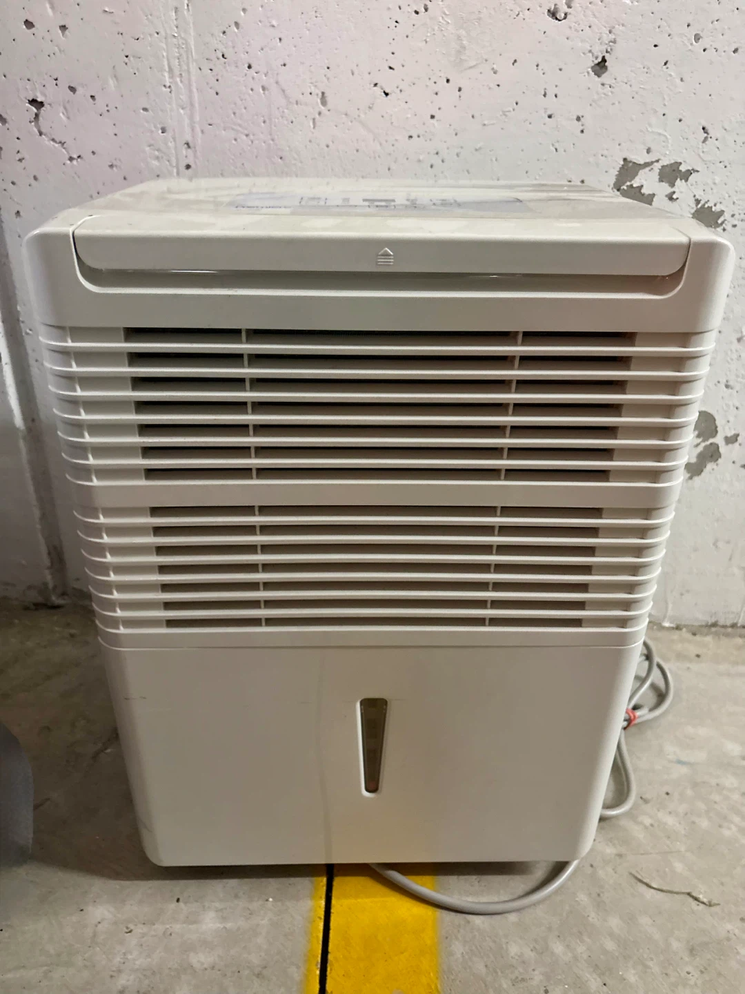 Danby Premiere Dehumidifier DDR30B1GP