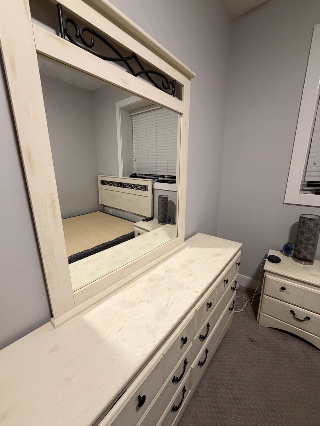 Rustic Cream Bedroom Furniture Set Queen Size - photo 3