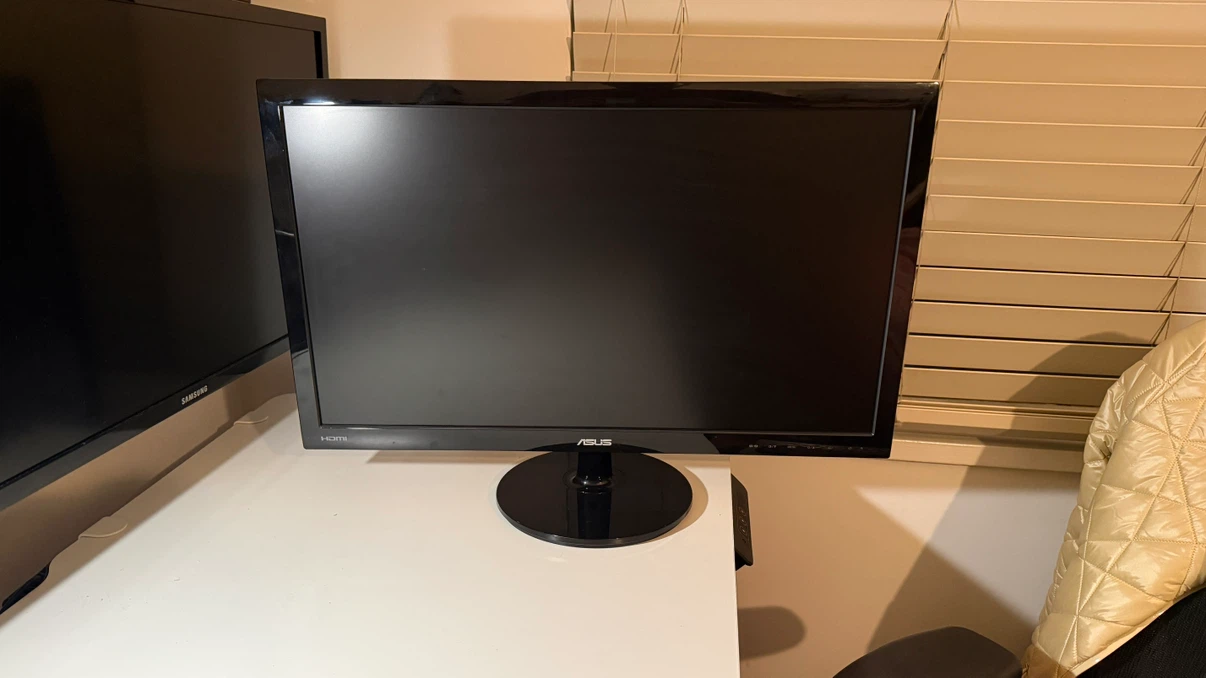 ASUS 24" FHD Monitor