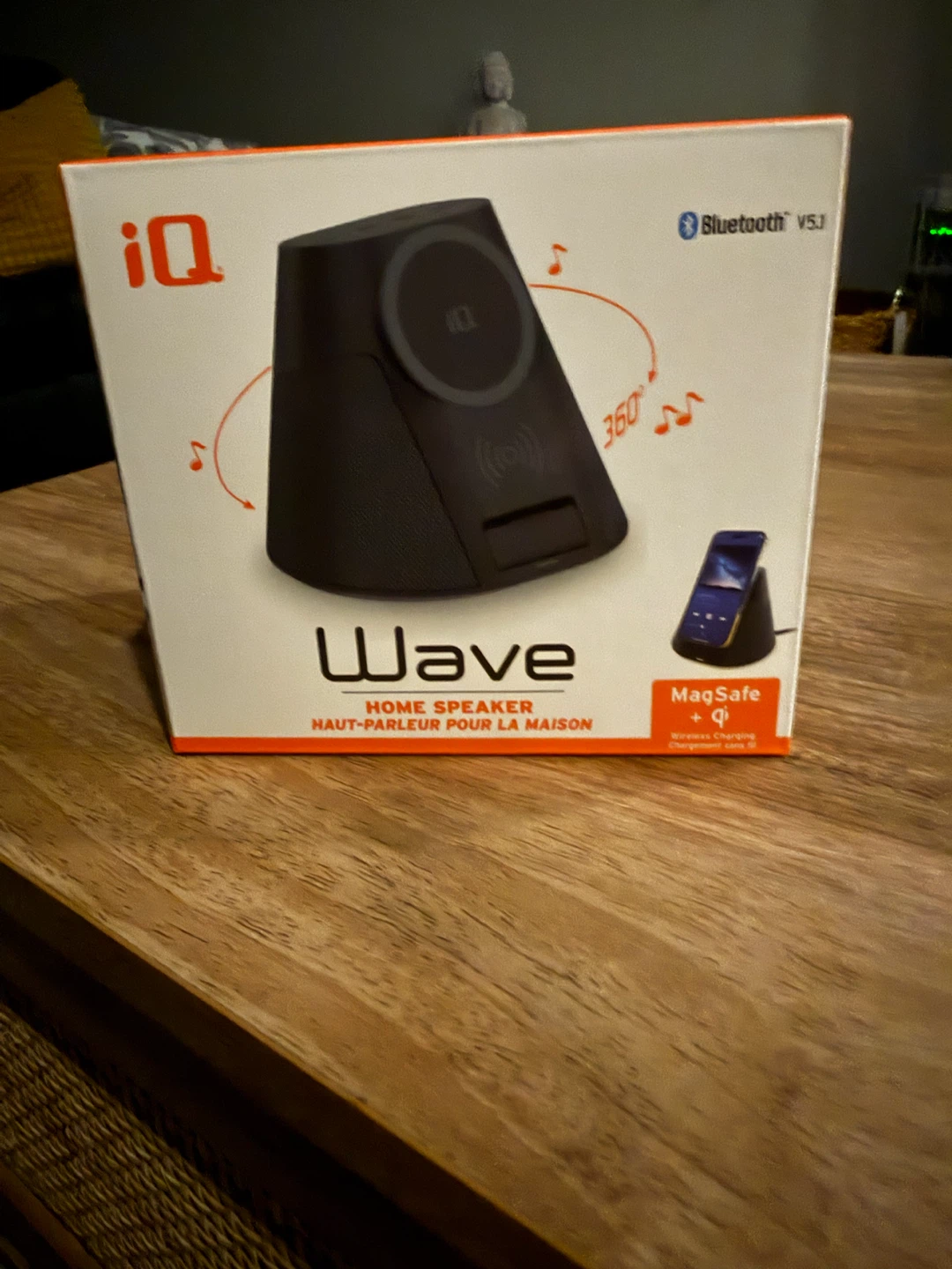 iQ Wave Bluetooth Home Speaker with Wireless Charging
