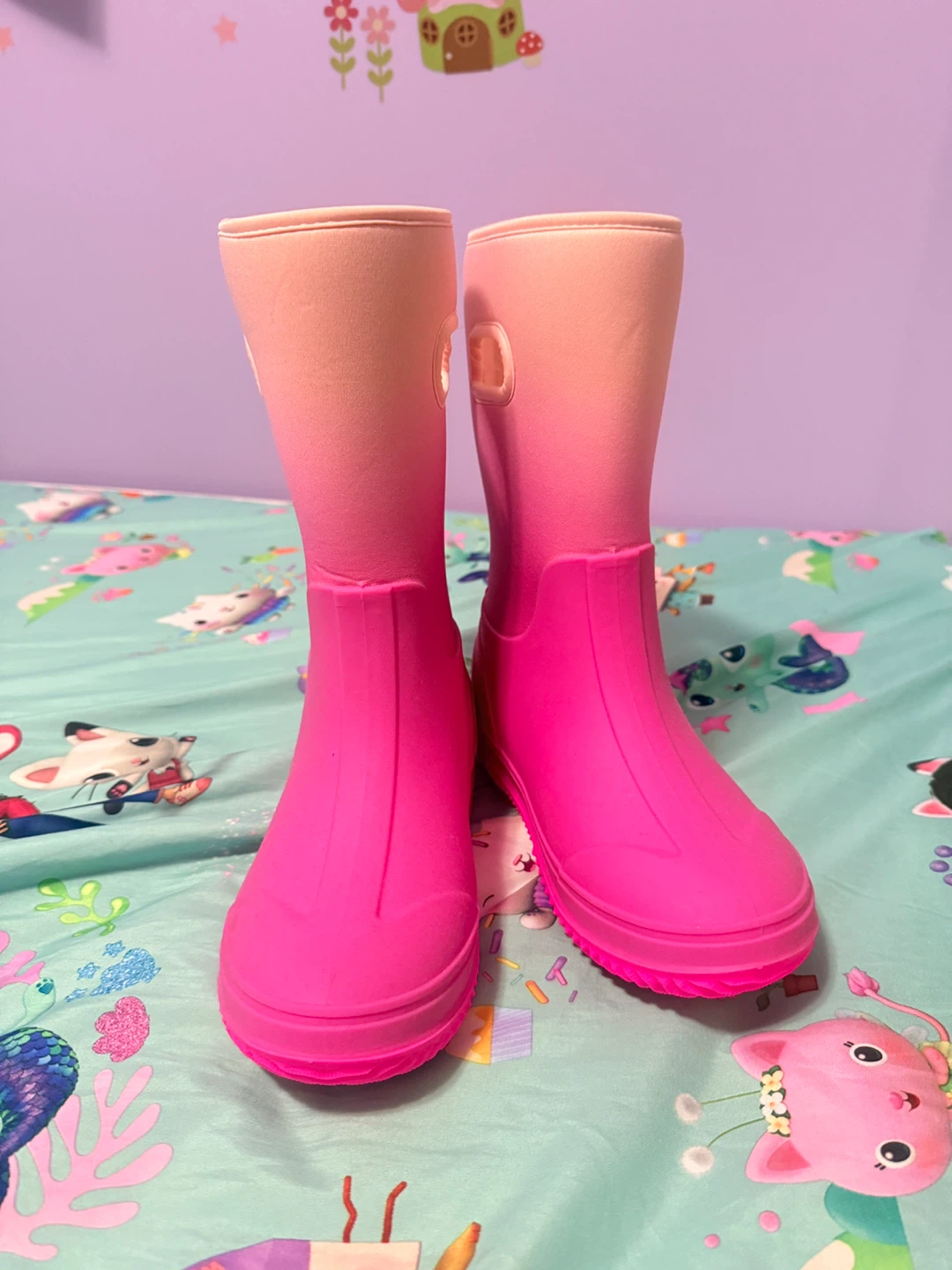 Pink ombre rain boots