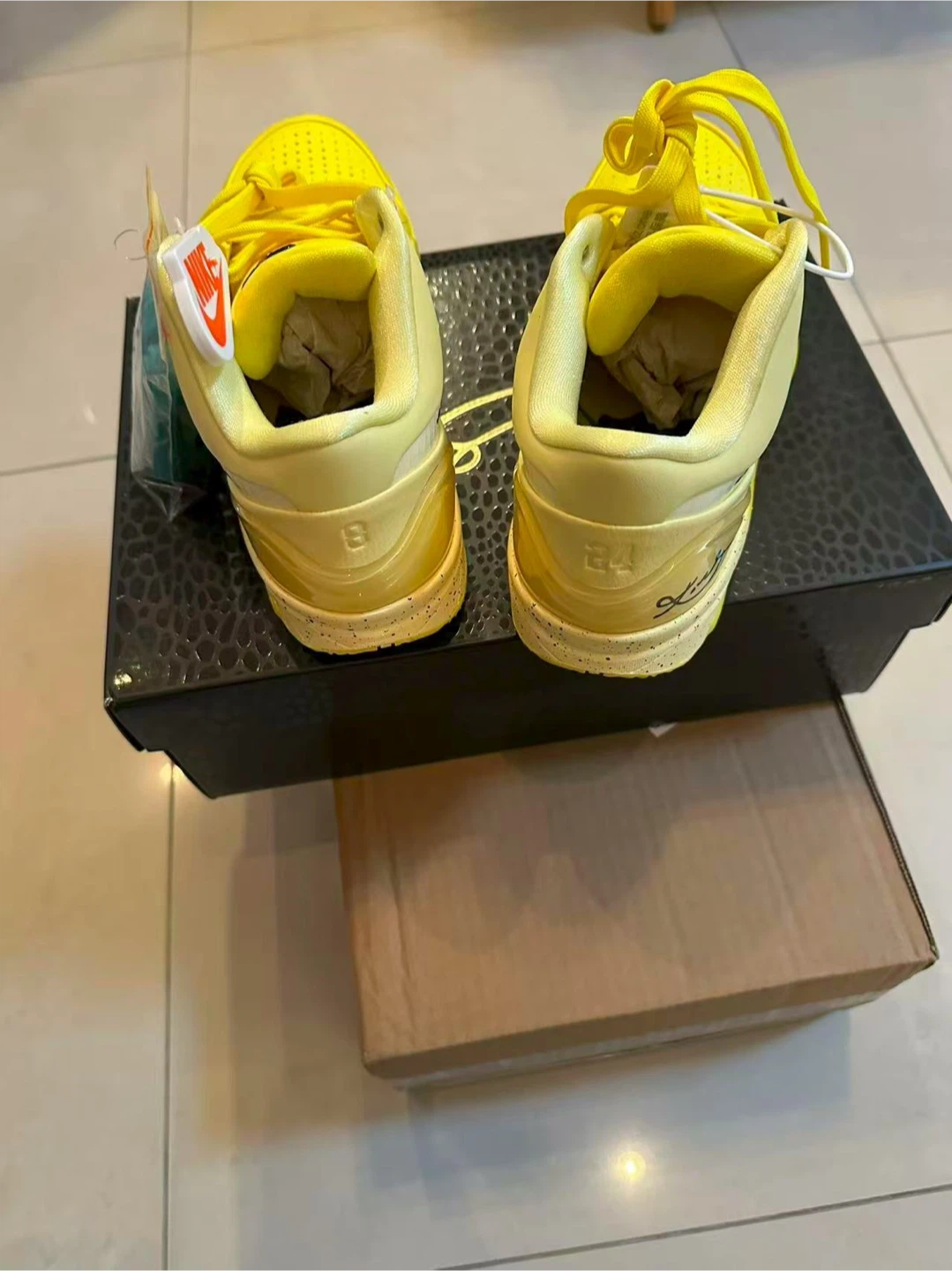 Nike Kobe IV Protro CHBL Basketball Shoes - photo 2