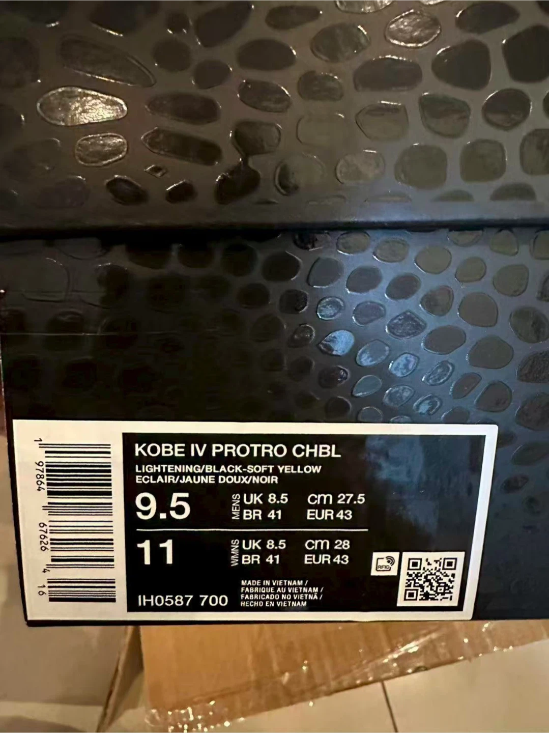 Nike Kobe IV Protro CHBL Basketball Shoes - photo 4