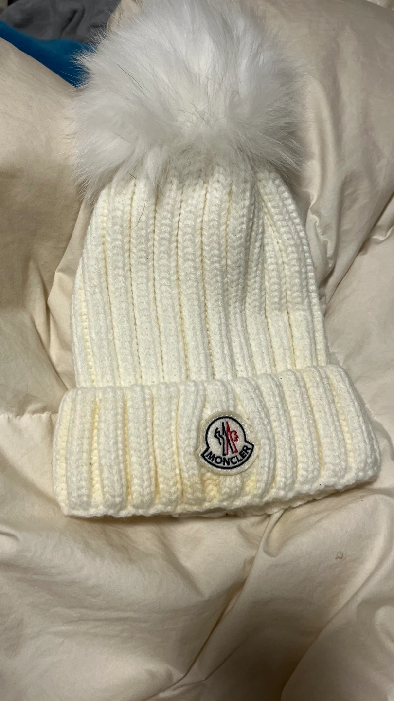 Moncler Ribbed Pom Pom Beanie