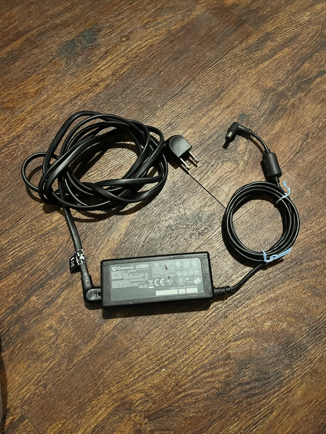 Gateway Liteon AC Adapter PA-1650-01 - photo 2