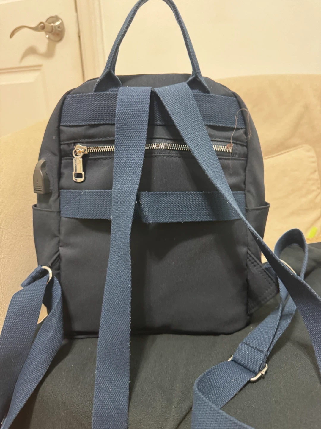 Navy Blue Quilted Backpack - photo 3