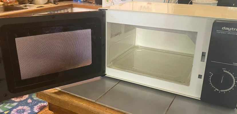Daytron Compact Microwave Oven DMR-4501 - photo 2