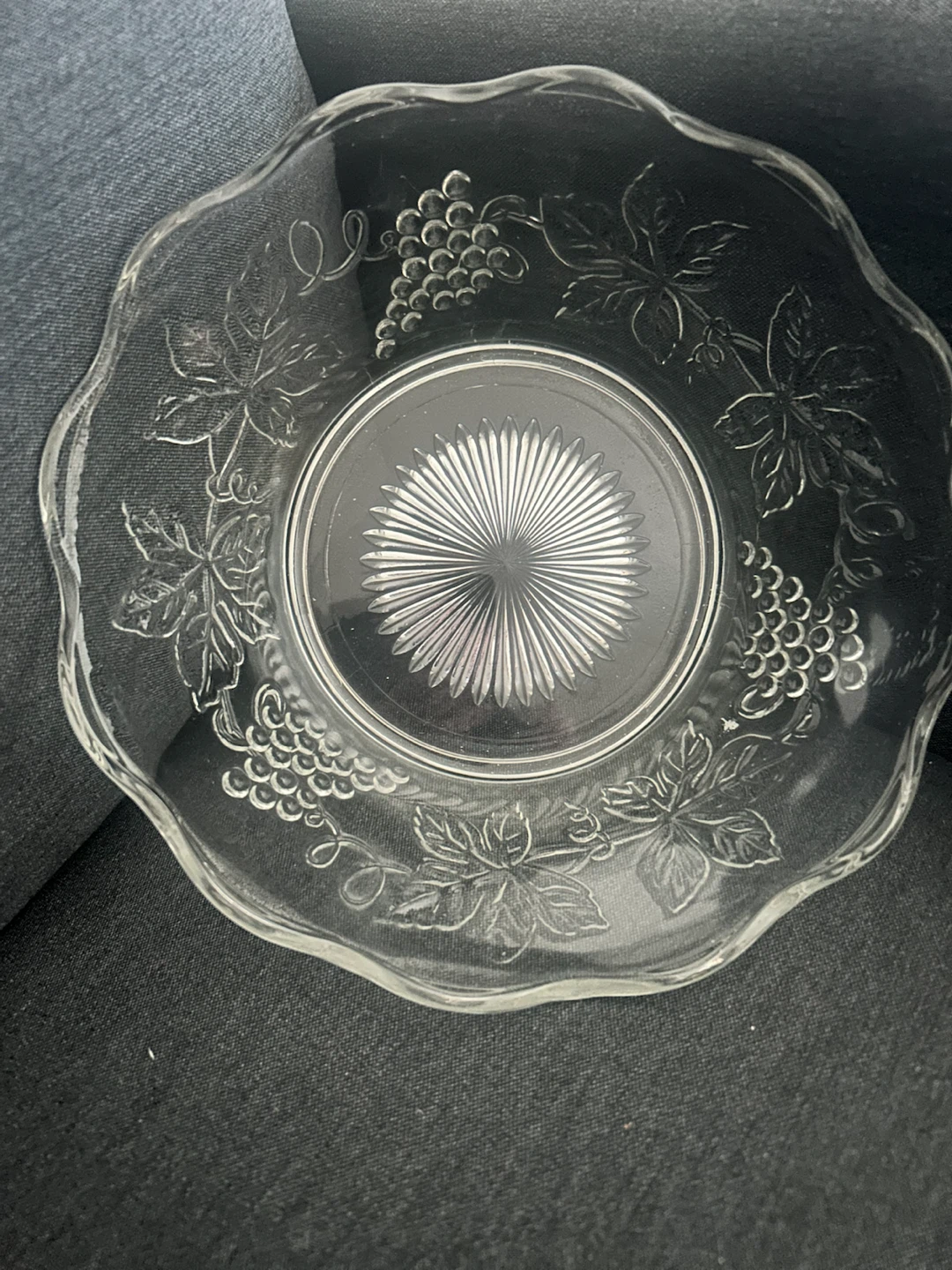Vintage Anchor Hocking Harvest Grape Bowl - photo 3