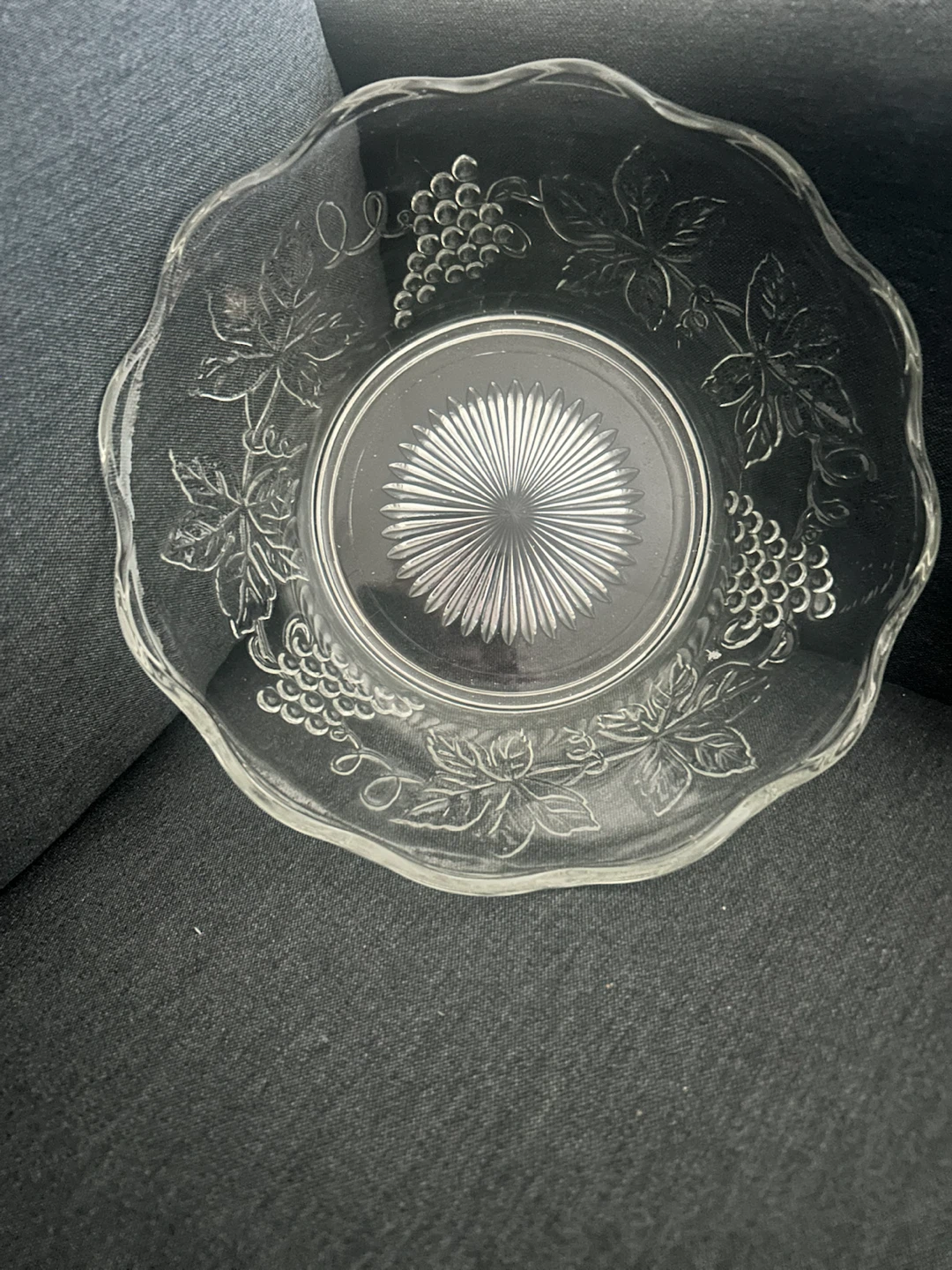 Vintage Anchor Hocking Harvest Grape Bowl - photo 4