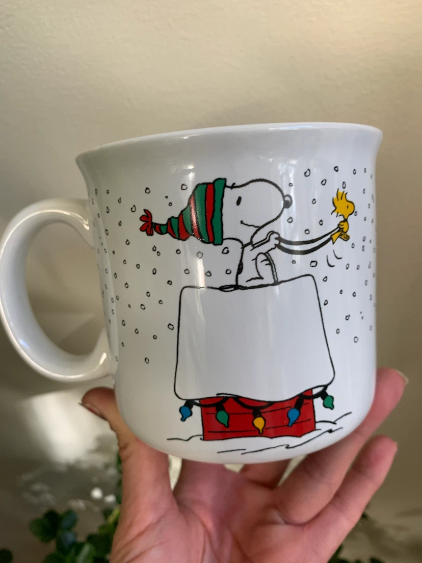 Peanuts Snoopy Christmas Mug