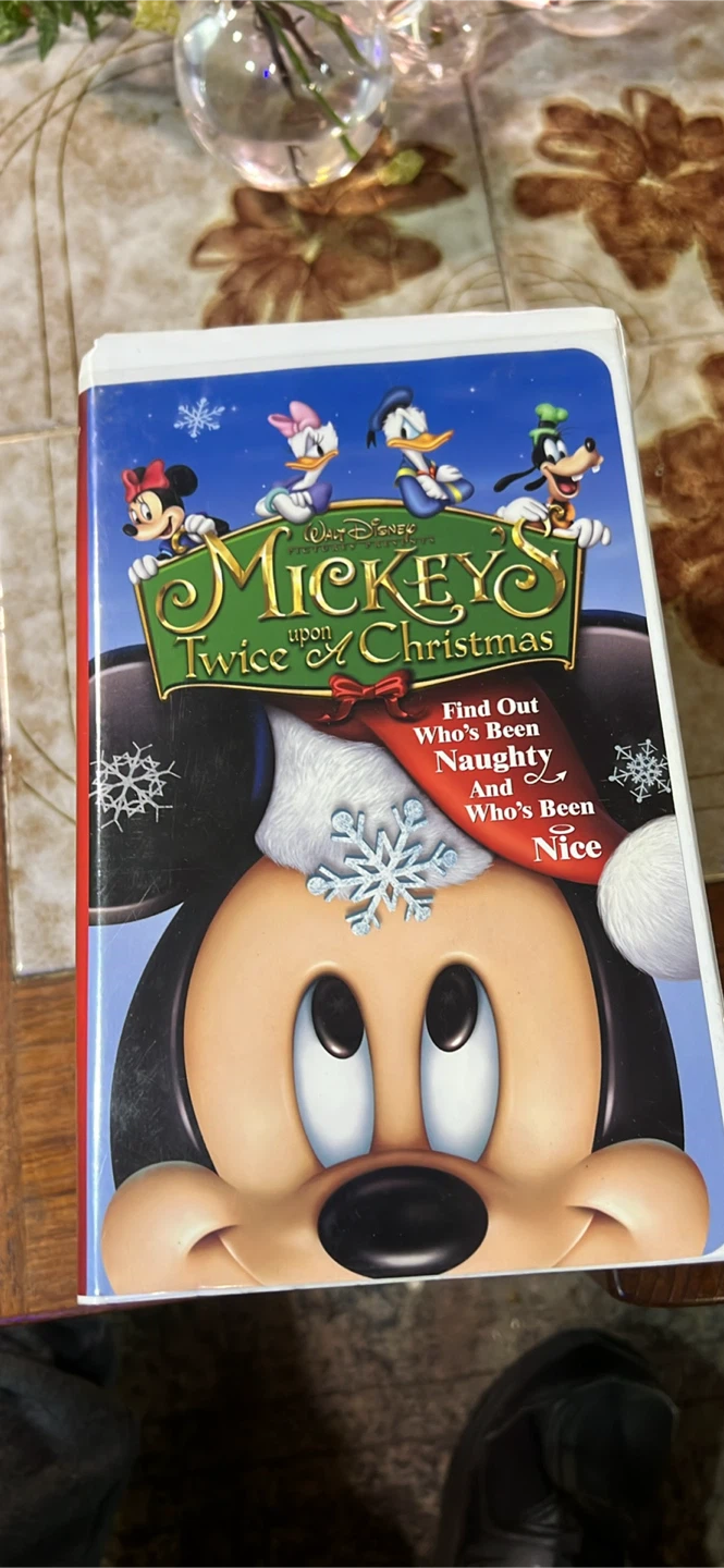 Set of 4 Disney VHS Tapes - photo 2