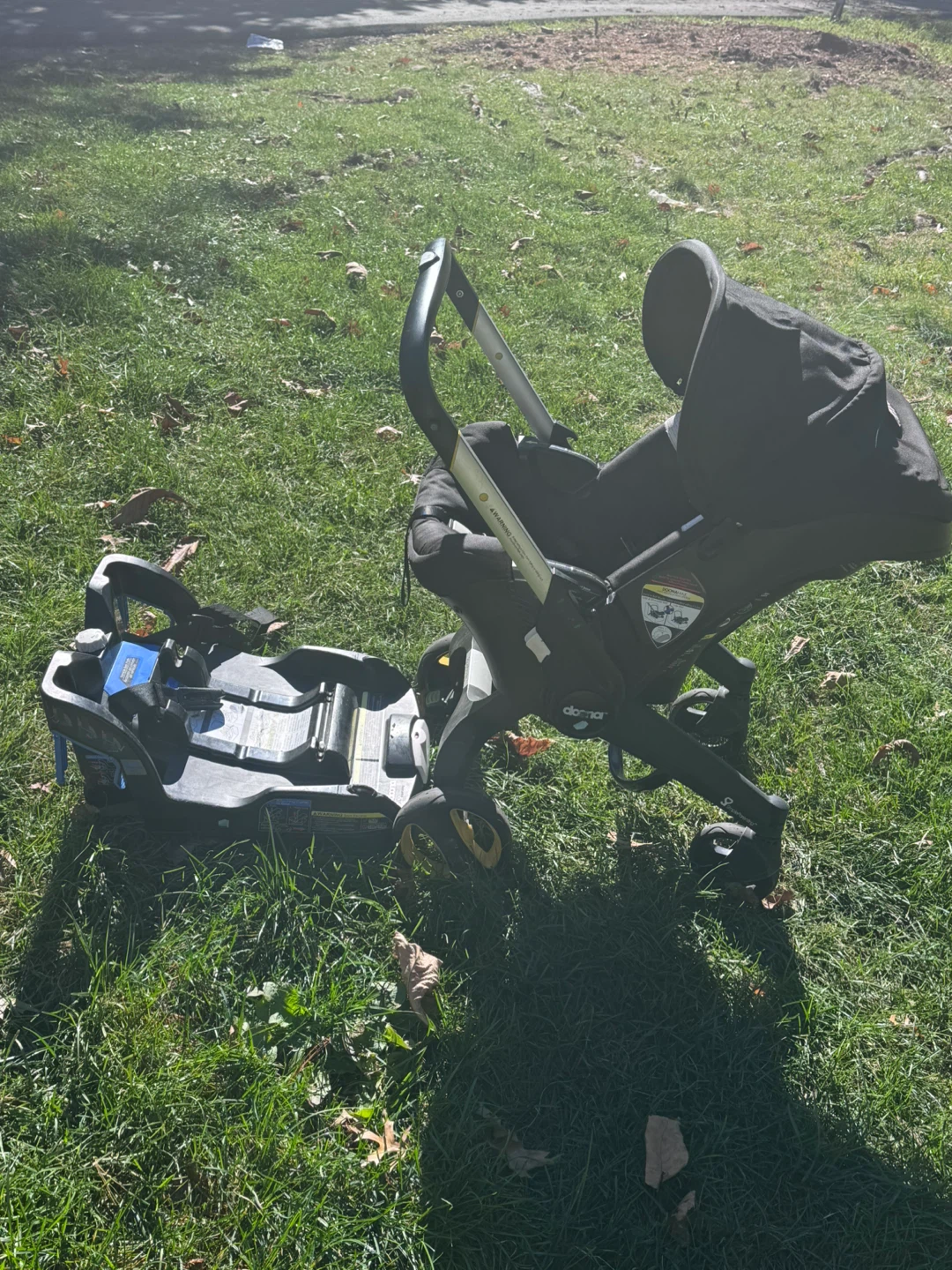 Doona Car Seat and Stroller - photo 2