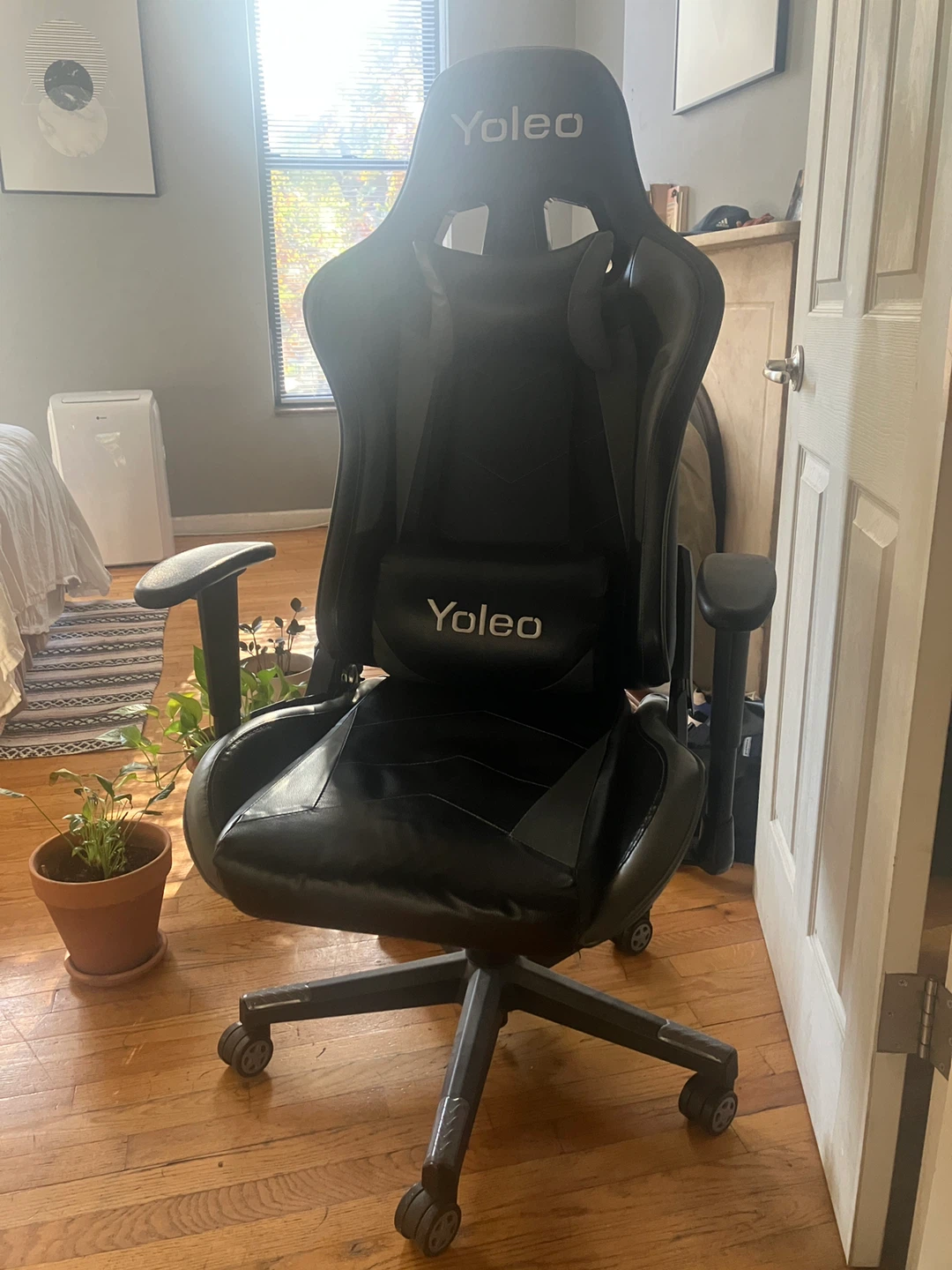 Yoleo Gaming Chair Black
