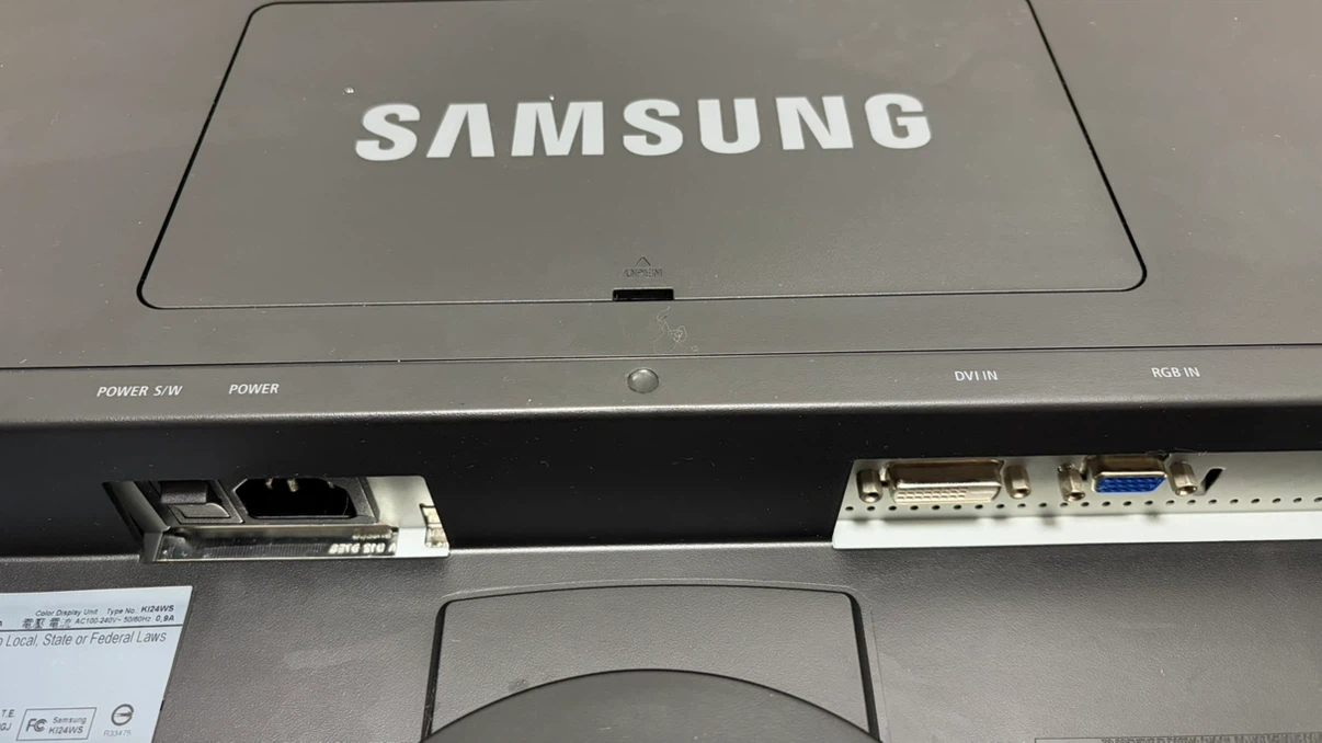 Samsung SyncMaster 2494SW Monitor - photo 4