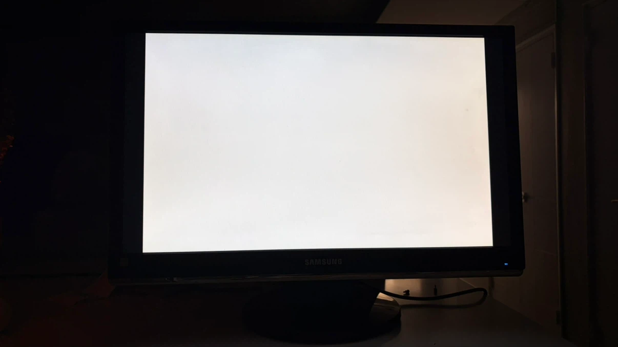 Samsung SyncMaster 2494SW Monitor - photo 5