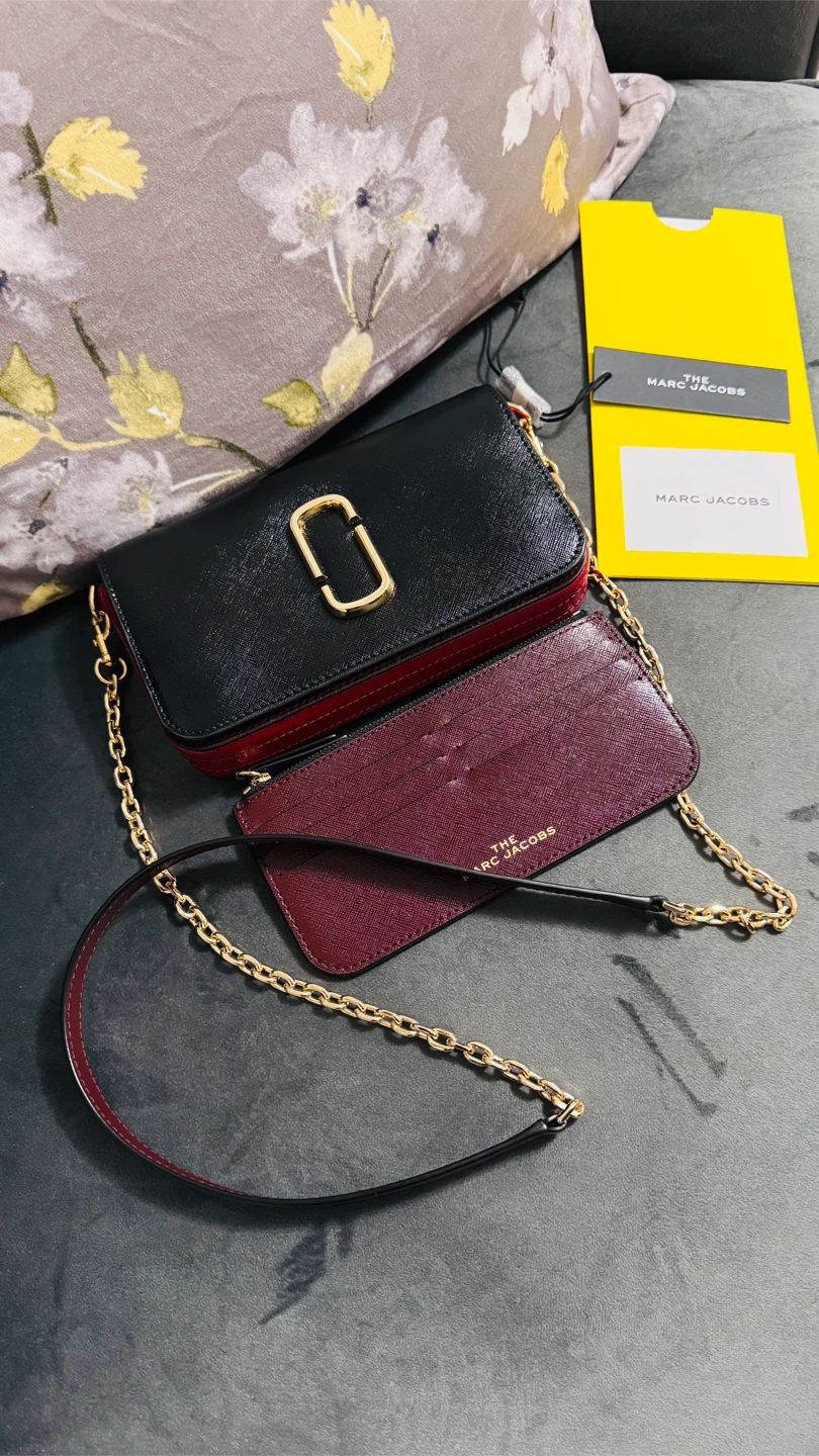Authentic The Marc Jacobs Crossbody Wallet