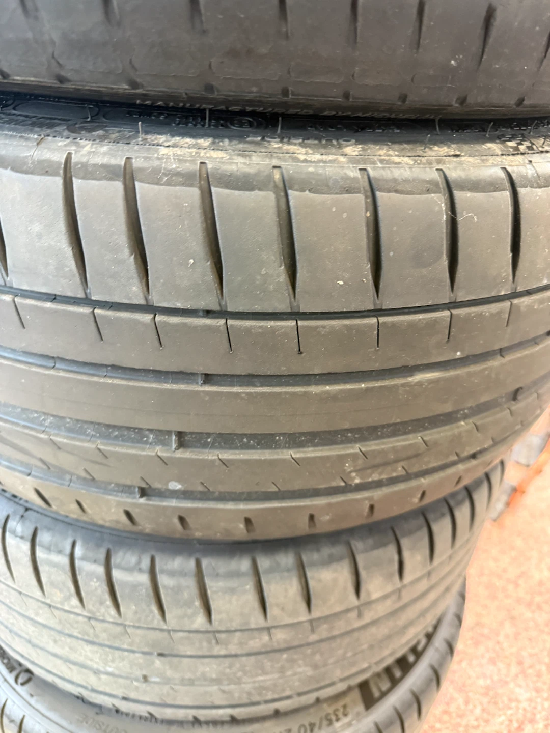 Set of 4 Michelin Pilot Sport Tires - photo 4