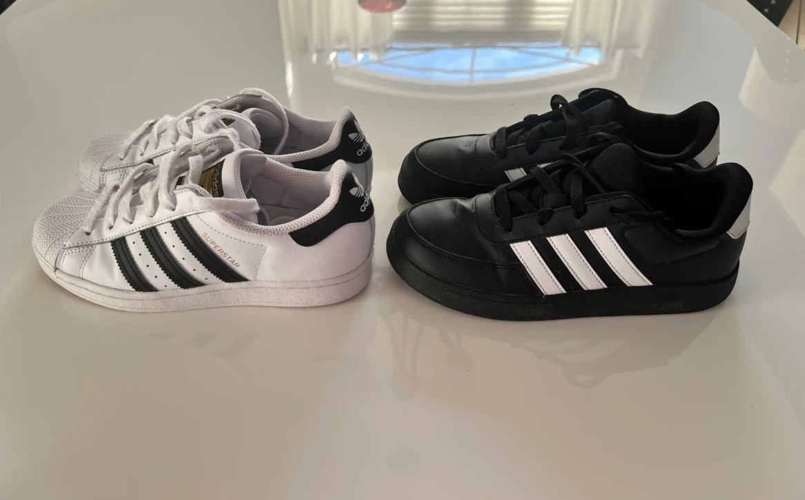 Two pairs of Adidas sneakers youth 4 - photo 2
