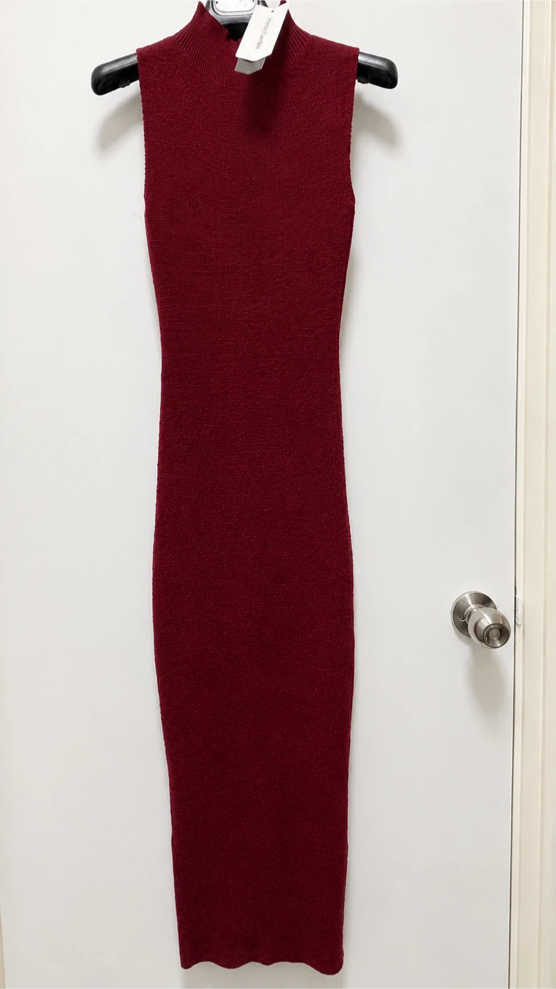 PRETTY GARDEN Sleeveless Sweater Dress MEDIUM