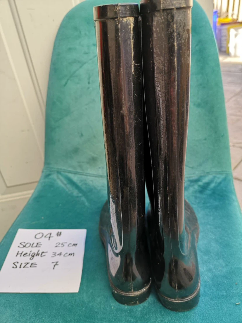 Black Rubber Rain Boots Size 7 - photo 2