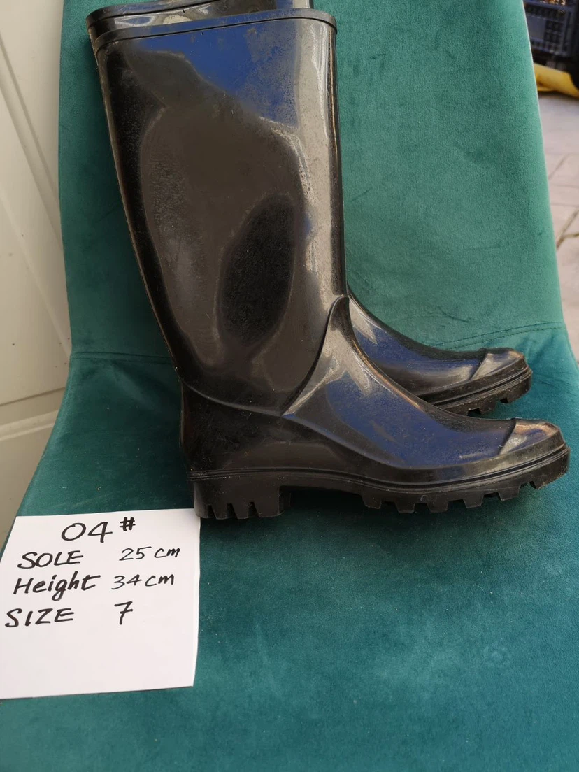 Black Rubber Rain Boots Size 7 - photo 3