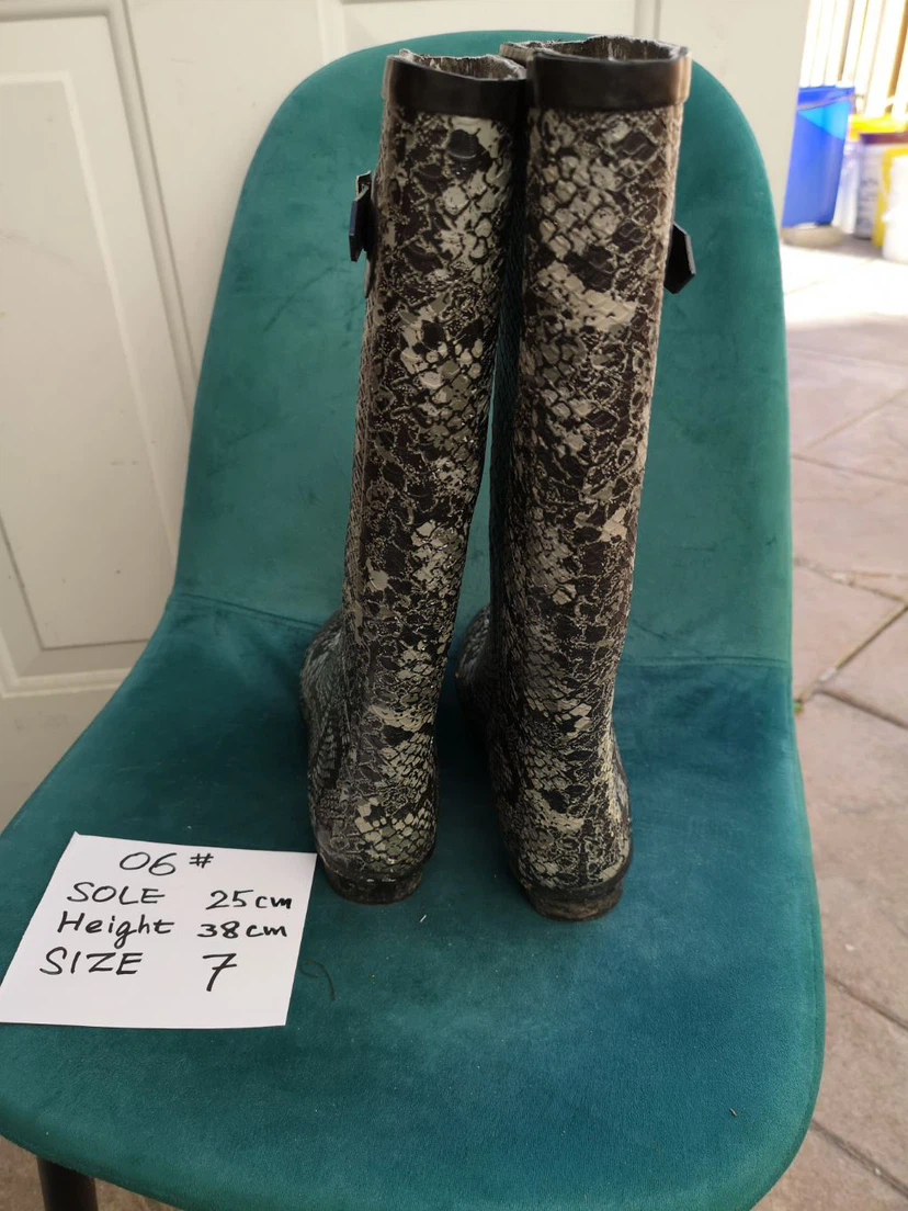 Snake Print Rain Boots - photo 3