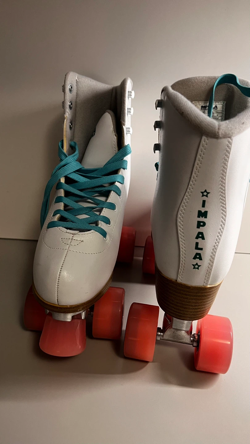 Impala Roller Skates White