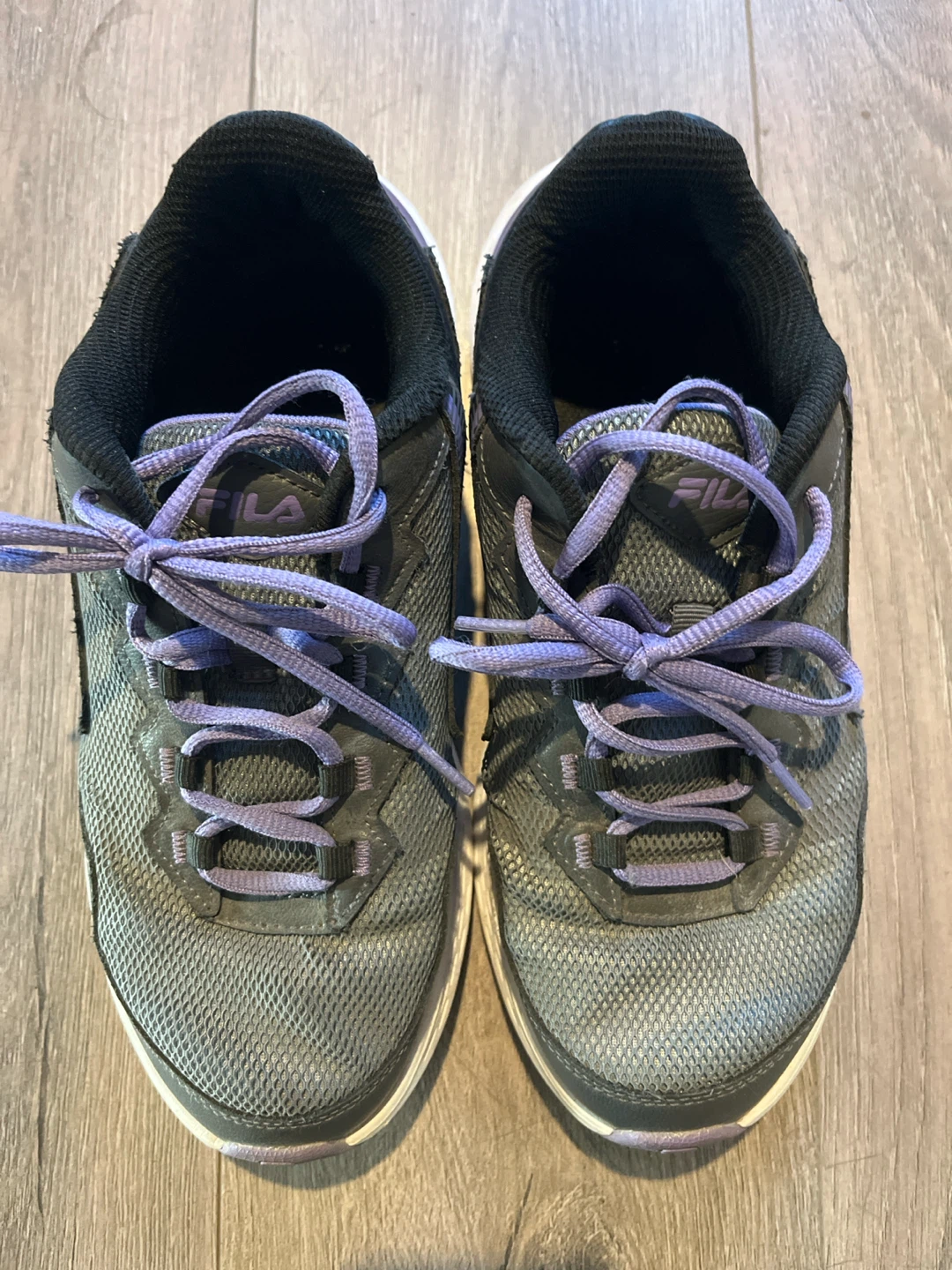 Fila Women's Athletic Shoes Size 8