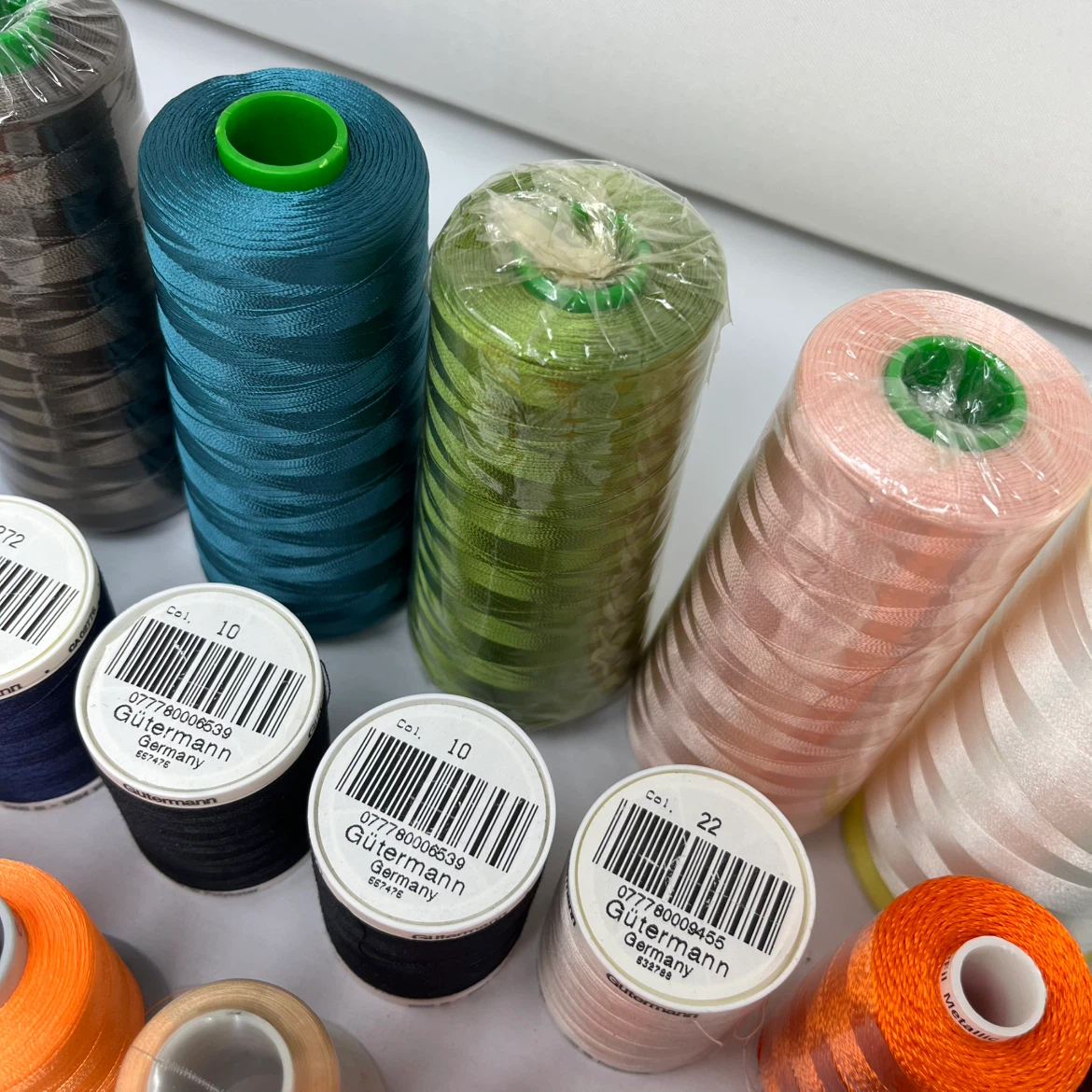 Assorted Gutermann and Brildor Sewing Threads - photo 4