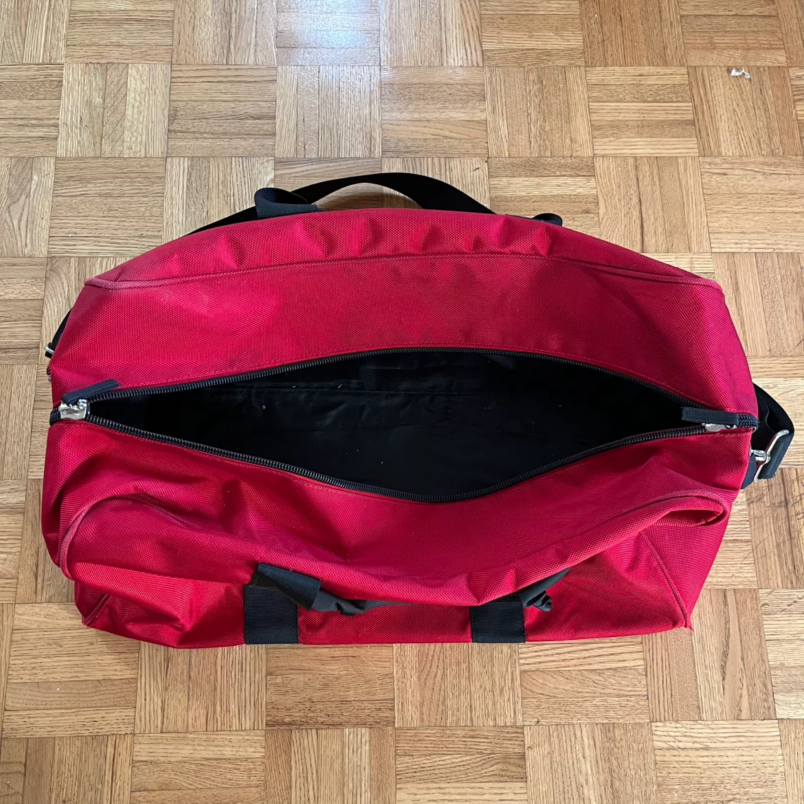 Phat Farm Red Duffel Bag - photo 2