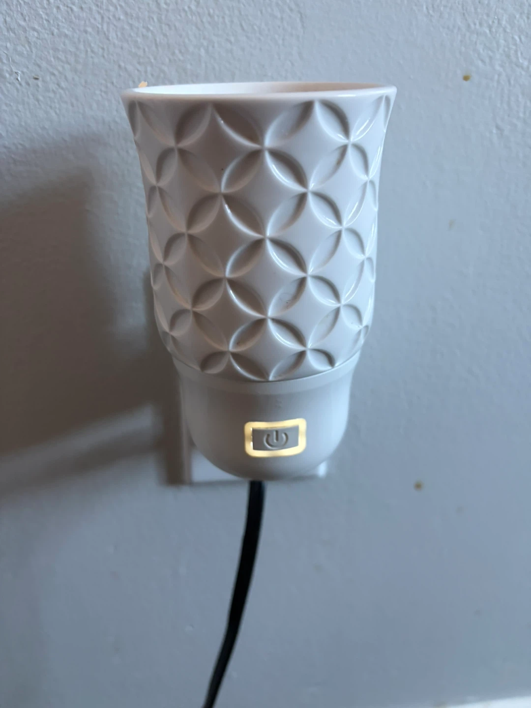 Scentsy Wall Fan Diffuser - photo 2