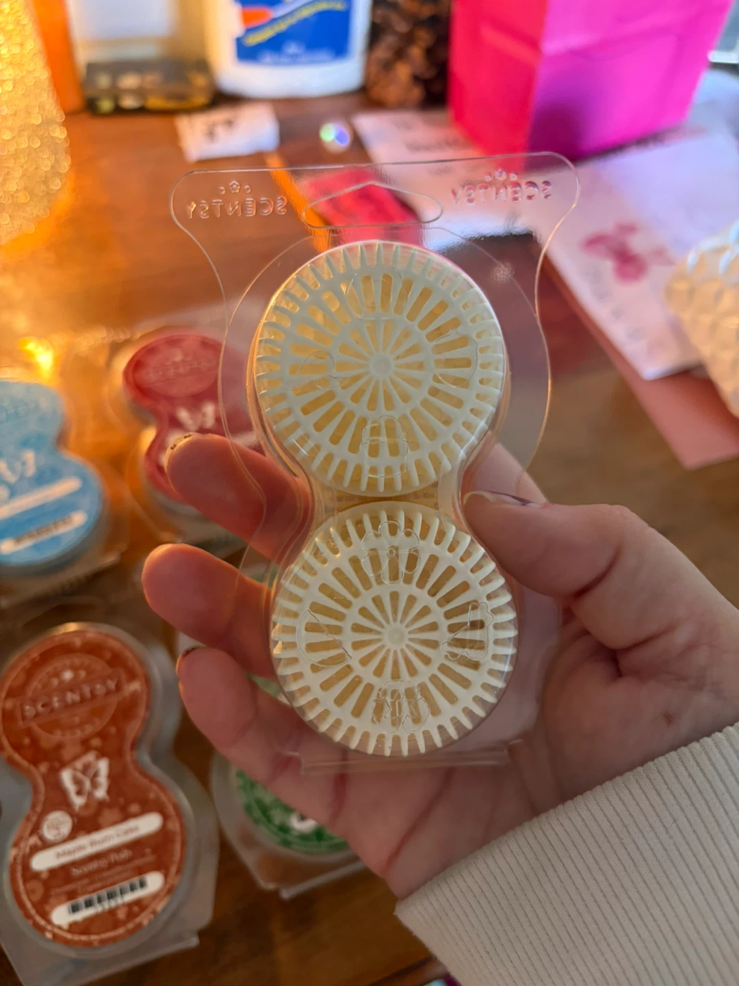 8 Scentsy Scent Pods - photo 2