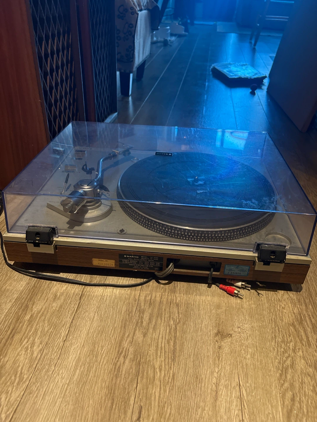 Sanyo record player w/ speakers & citizen Am/fm hookup - photo 5