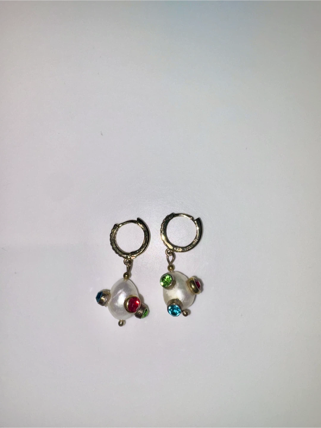 Handmade designer-inspired pearl drop earrings - photo 2