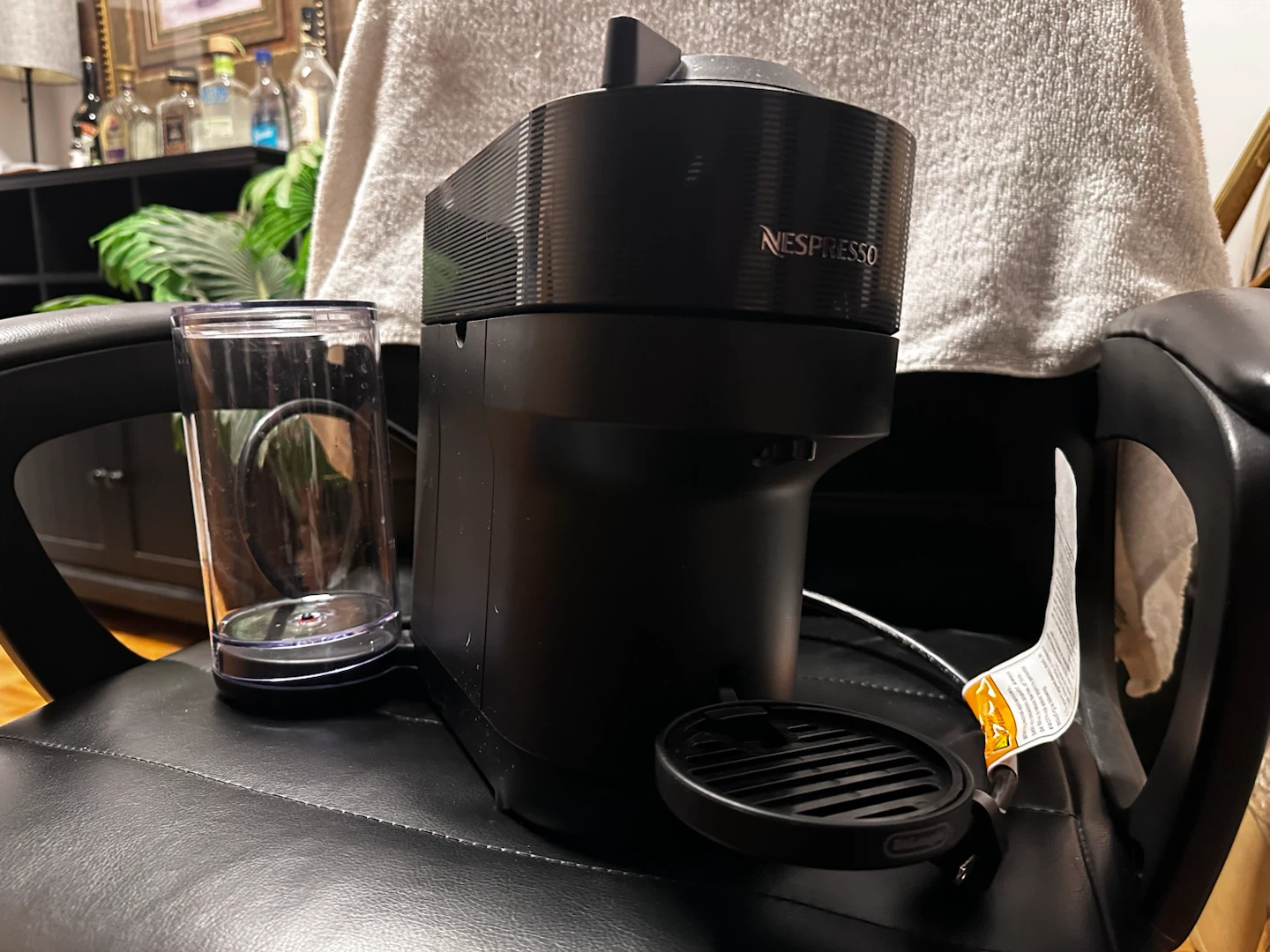 Nespresso DeLonghi Coffee Machine and Jade Mugs